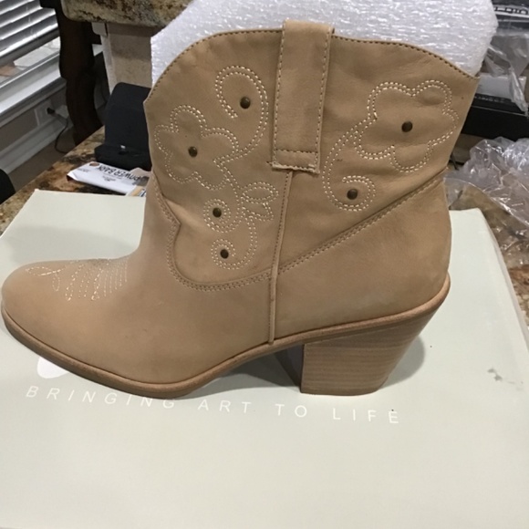 Matisse tan leather western style bootie brand new Size 10 - Picture 4 of 5